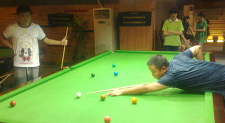 险胜湖人东 险胜湖人东