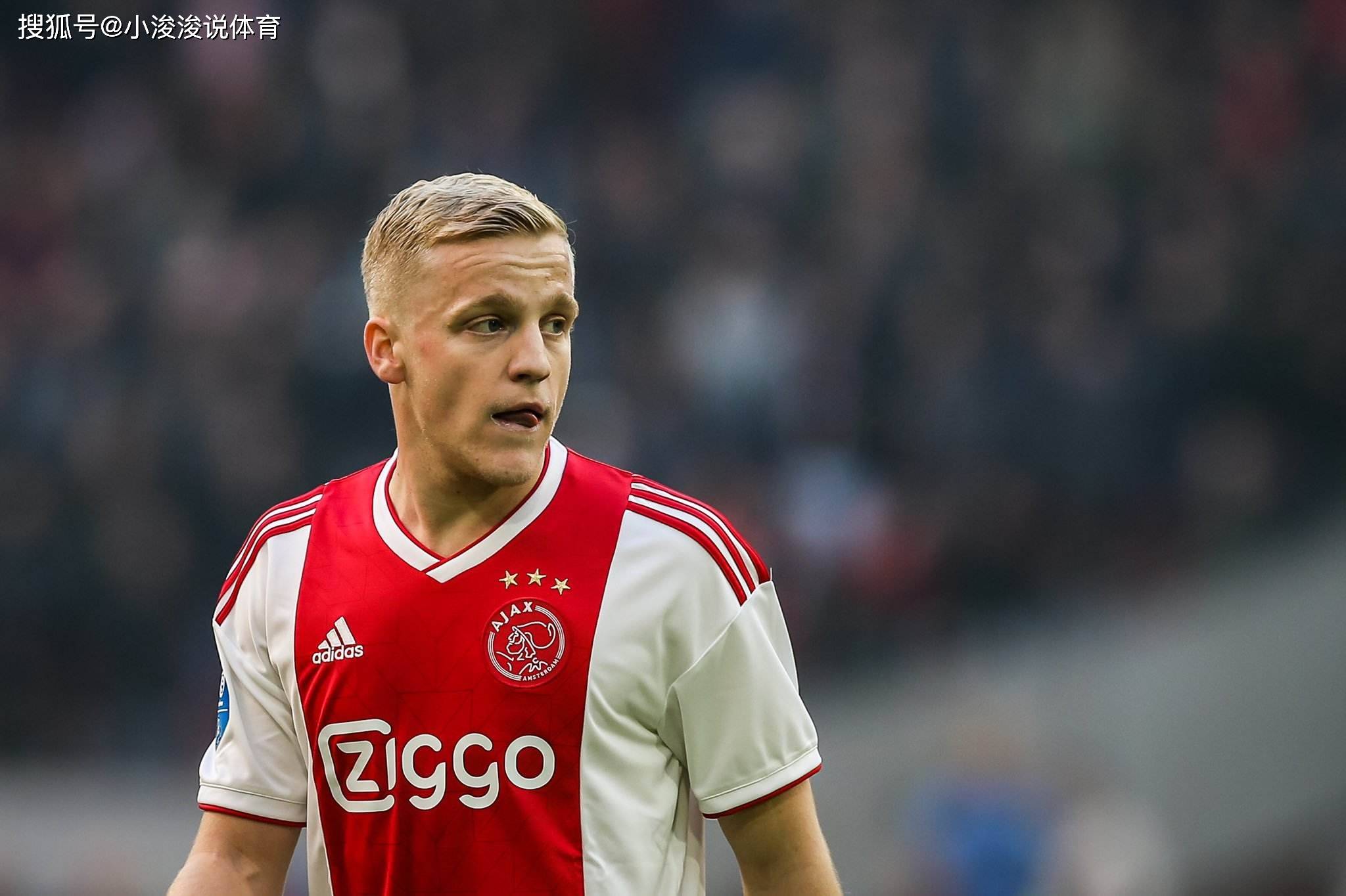 一段深沉又 一段深沉又